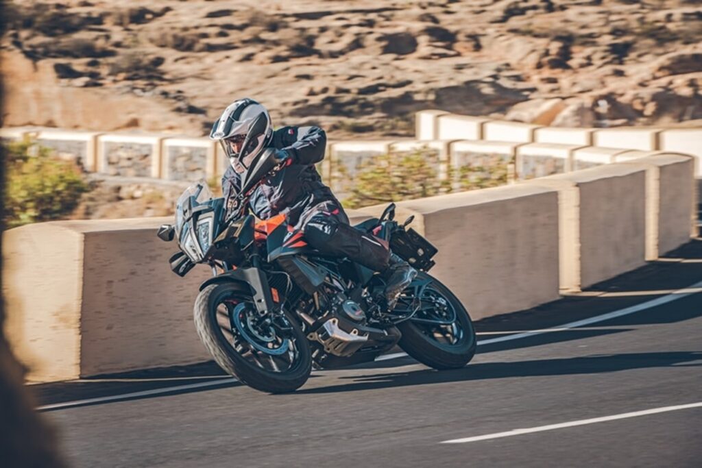 輪胎城重型機車|紅牌重機|輪胎城